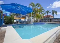 Raceways Motel - Parking