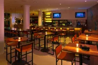 Delta Hotels Victoria Ocean Pointe Resort - bar