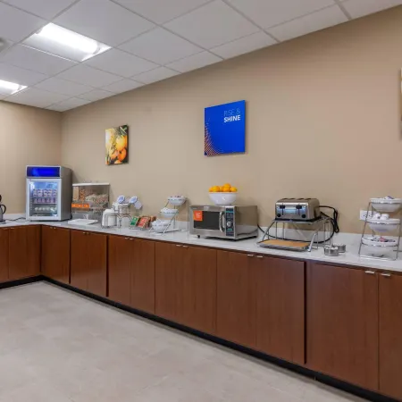 Comfort Inn & Suites