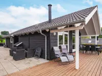 Bright Family Cottage by Kelstrup Beach - 홈스테이