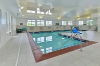 Residence Inn Champaign - Cho phép mang theo thú cưng