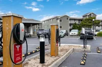Tolovana Inn - parking