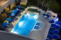 Dallas/Addison Marriott Quorum by the Galleria - Pools