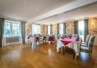 Sherbourne House - bars
