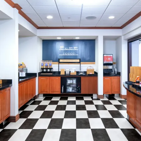 Hampton Inn Omaha West-Lakeside