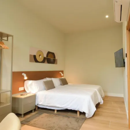 GUERNICA Suites Downtown