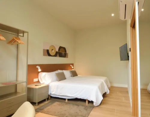 GUERNICA Suites Downtown - Homestays