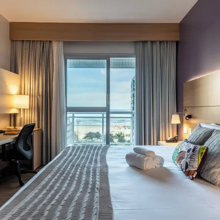Stay Home Luxo | 1Min Praia Gonzaga | Rooftop, Piscina, Sauna & Gym