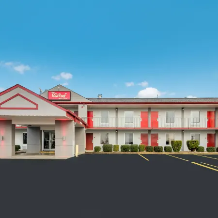 Red Roof Inn & Suites Jackson, TN