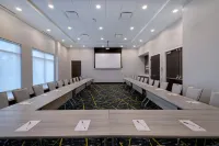 Hampton Inn & Suites by Hilton Burlington Toronto - parking