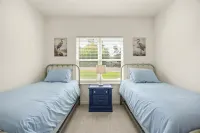 Wake Up on Lakeside Trail - Sleeps 8 Fire Pit - Balkoner