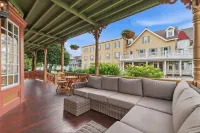 The Ocean Plaza Hotel - 2-Star