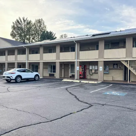 Super 8 by Wyndham Old Saybrook