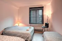 Family Retreat with Balcony in Meir - balcony