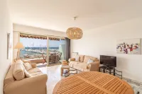 เมนตง การาวาน 2BR บาย เดอะ ซี พาร์คกิ้ง - ห้องครัว