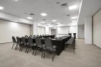 Oaks Toowoomba Hotel - Wifi