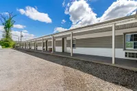 Scottish Inns - Middletown - parking