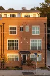 Luxurious Midtown Home Rooftop Views by Silverx - Bungalows