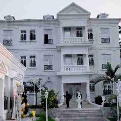Hôtel Chateau Blanc Hotel Exterior