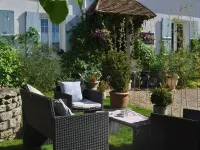 Le Clos Saint Paul Hotels in Tourny