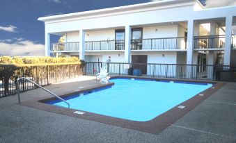 Clarion Pointe Statesville - Housity