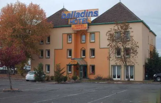 裏莫日迎賓汽車旅館