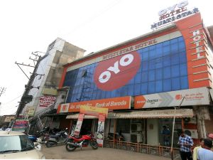 OYO Flagship Hotel Multi Star