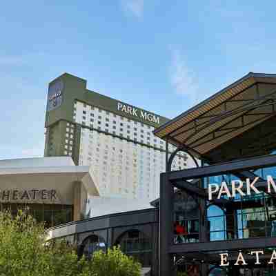 ザ リザーブ アット パーク MGM Hotel Exterior