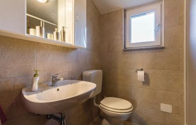 Other Nice Home in Liznjan with Wifi and 2 Bedrooms Photo