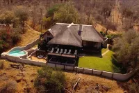 Nyati Safari Lodge