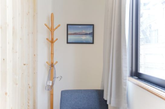 Apartment 301, Non Smoking Dandelion Photo