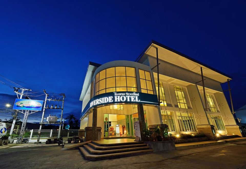 리버사이드 호텔 객실 내부