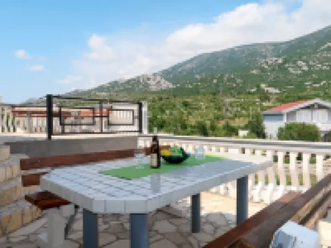 Golic Hotels in Cesarica