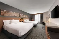 Hilton Garden Inn Toronto Airport Hotel dekat Barbertown Park