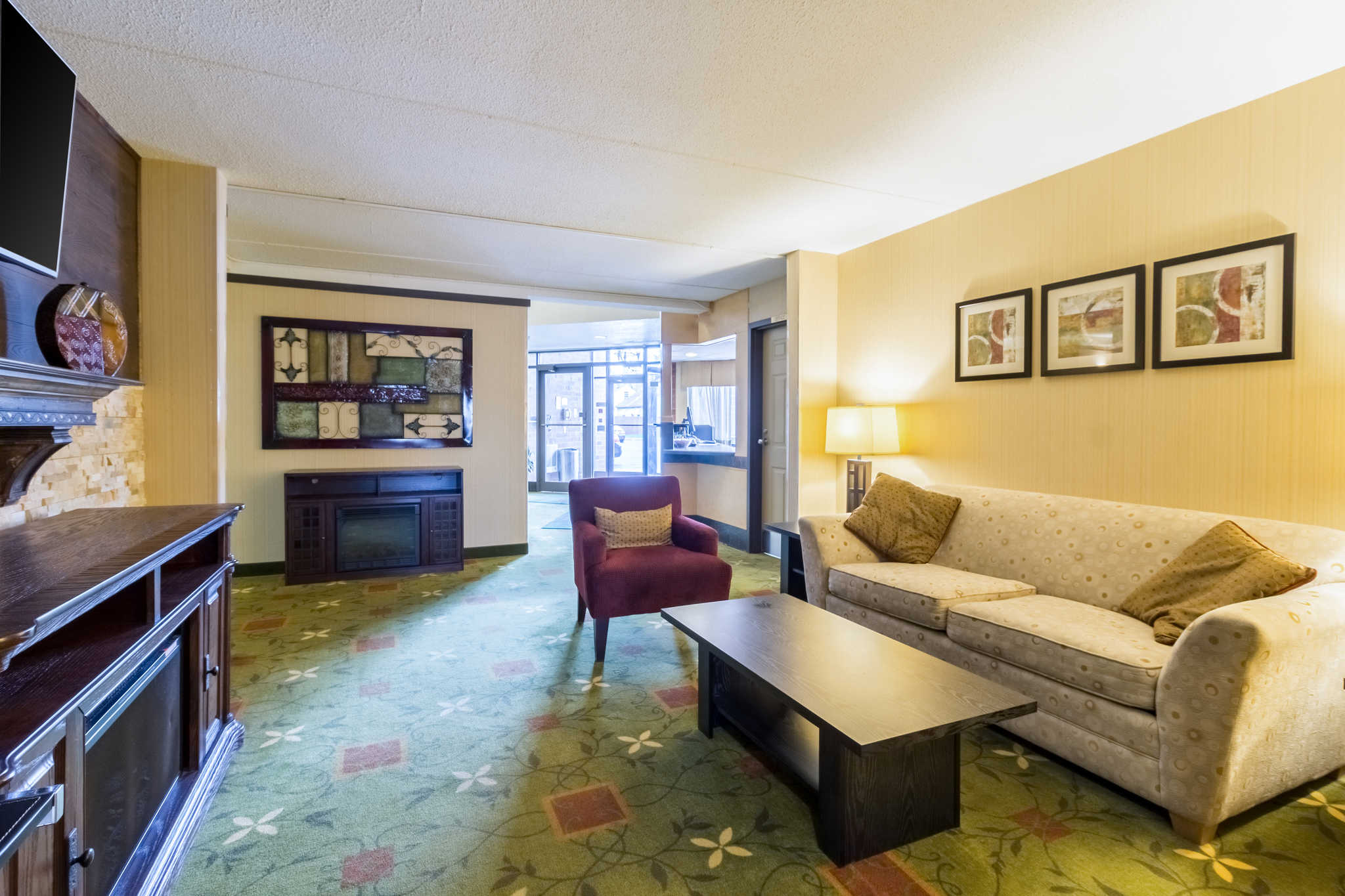 Quality Inn & Suites Mayo Clinic Area