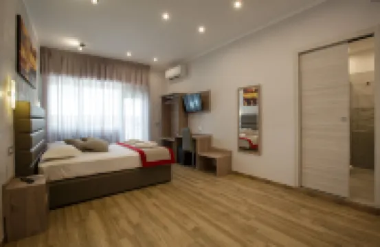 Vatican City Relais Hotel berhampiran Villa Mater Redemptoris Zarándokház