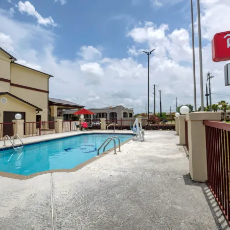 Red Roof Inn & Suites Mobile SW - I-10