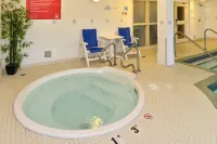 Holiday Inn Express & Suites EDMONTON NORTH by IHG - Bathtub
