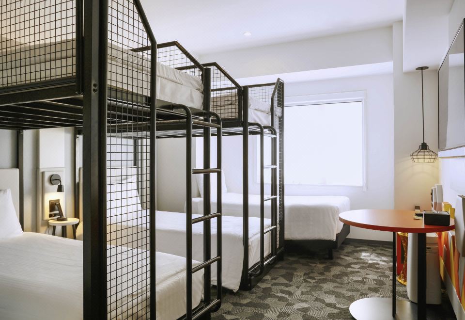 1. 이비스 스타일스..