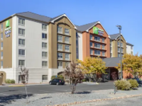 Holiday Inn Express & Suites ALBUQUERQUE MIDTOWN by IHG โรงแรมในแอลบูเคอร์คี