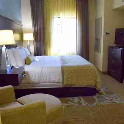 Staybridge Suites Houston Stafford - Sugar Land Rooms