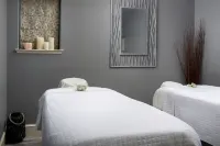 The Westin Sacramento Riverfront Hotel & Spa - spa