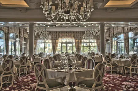 Bellagio Hotel & Casino Отели рядом с достопримечательностью «CSI：The Experience Las Vegas»