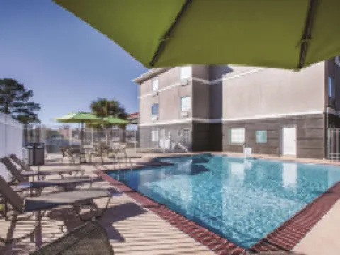 La Quinta Inn & Suites by Wyndham Walker - Denham Springs Hotels in Walker