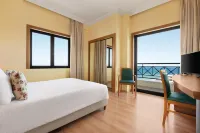 Ramada by Wyndham, Athens Club Attica Riviera Hôtels à : Rafina-Pikermi