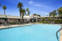 Ramada by Wyndham Sunnyvale/Silicon Valley - Rooftop Pools
