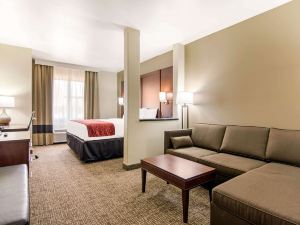 Comfort Inn & Suites Independence