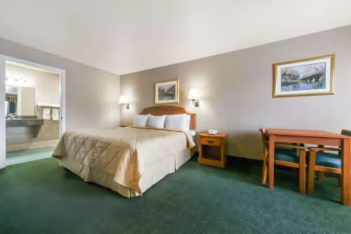 Days Inn by Wyndham Granbury Hotels in Granbury