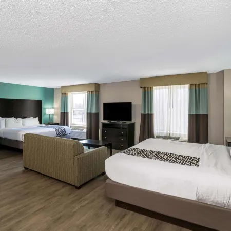 La Quinta Inn & Suites by Wyndham Lebanon