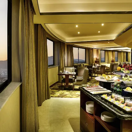 Enlux Hotel (Daming Lake Quan City Plaza)